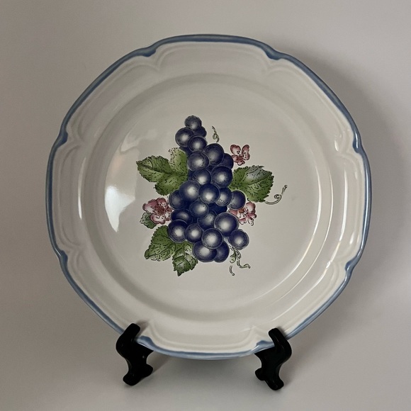 International Tableworks Dining International Tableworks Stoneware